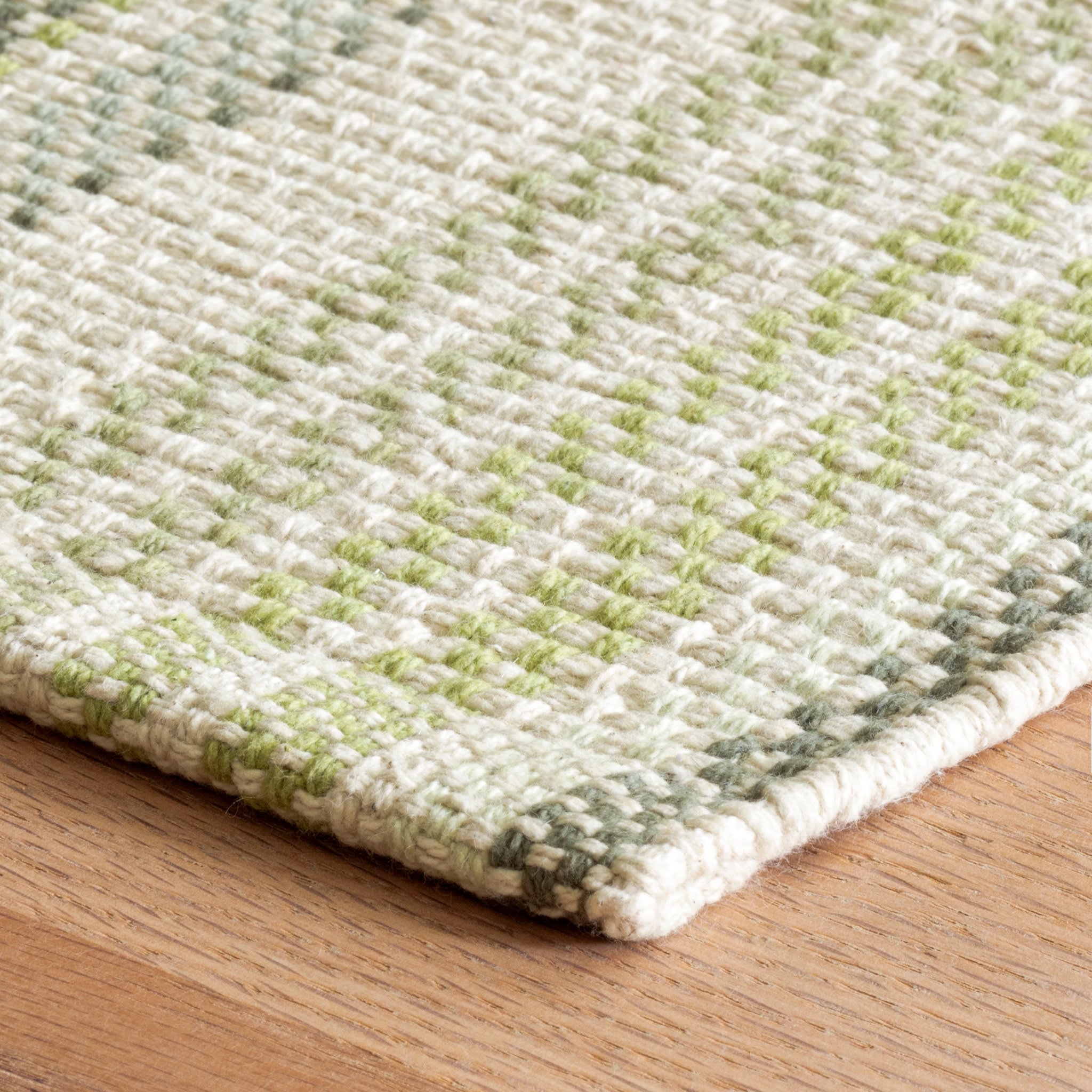 Oslo Stripe Handwoven Cotton Rug | Green – Annie Selke