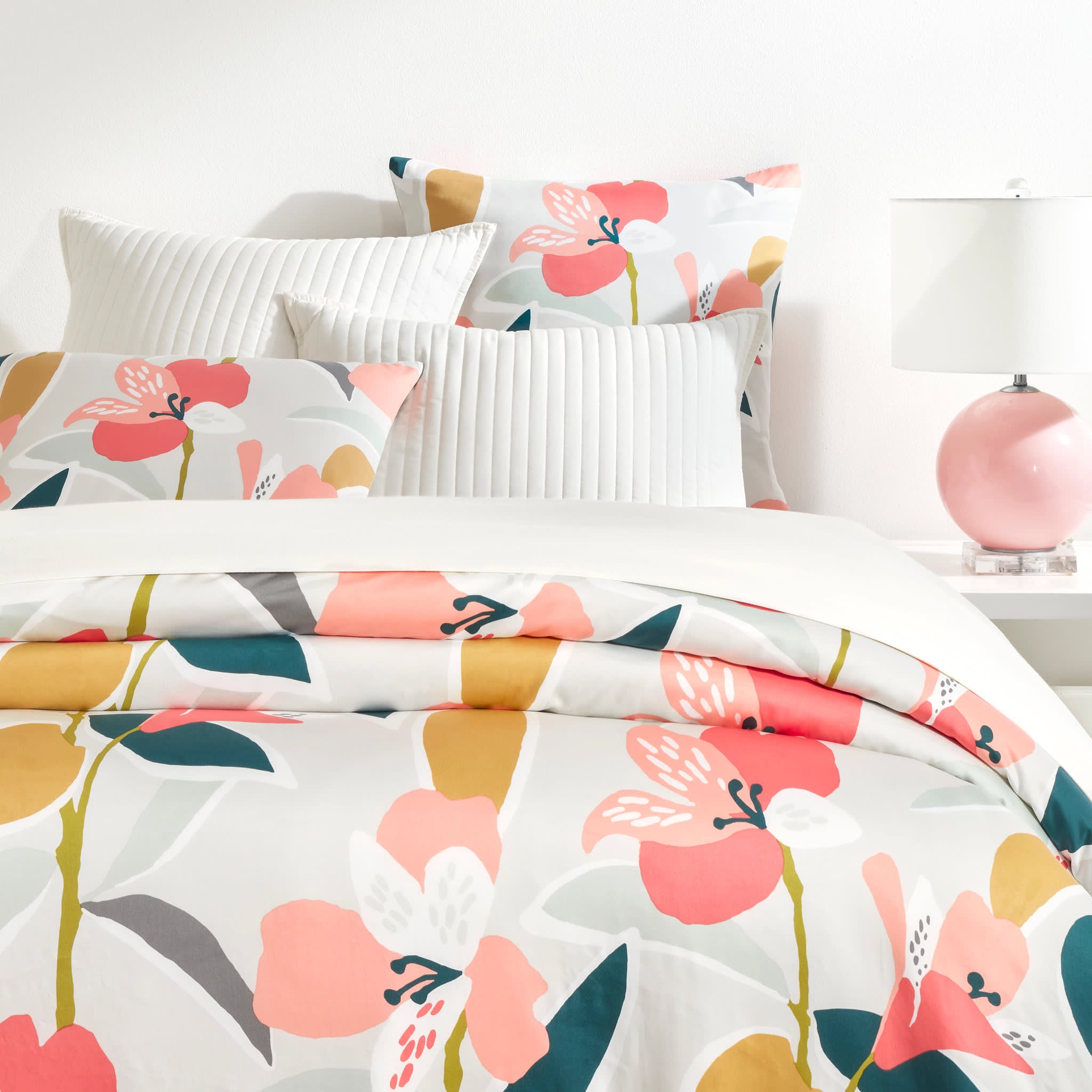Lilium Duvet Cover | Multi – Annie Selke