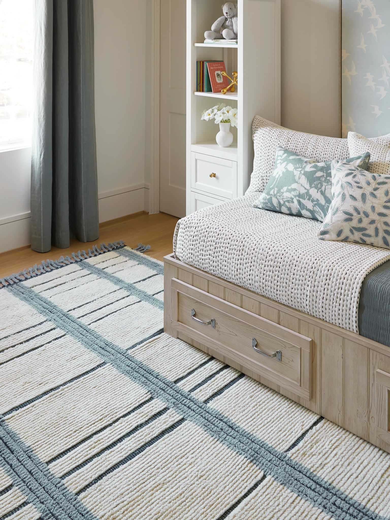 vogue レイニー Tory Hand Knotted Wool Rug | Pewter Blue – Annie Selke