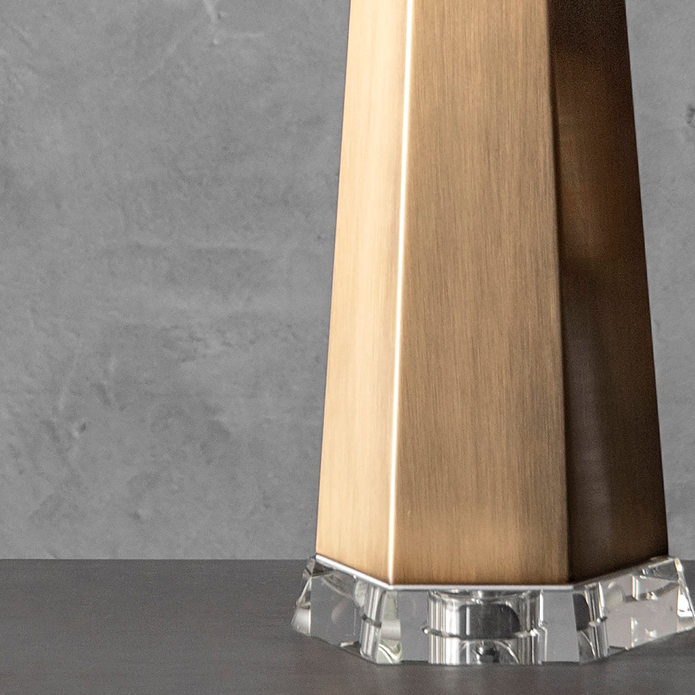 30-inch Ombre Metal Obelisk Table Lamp | Brass