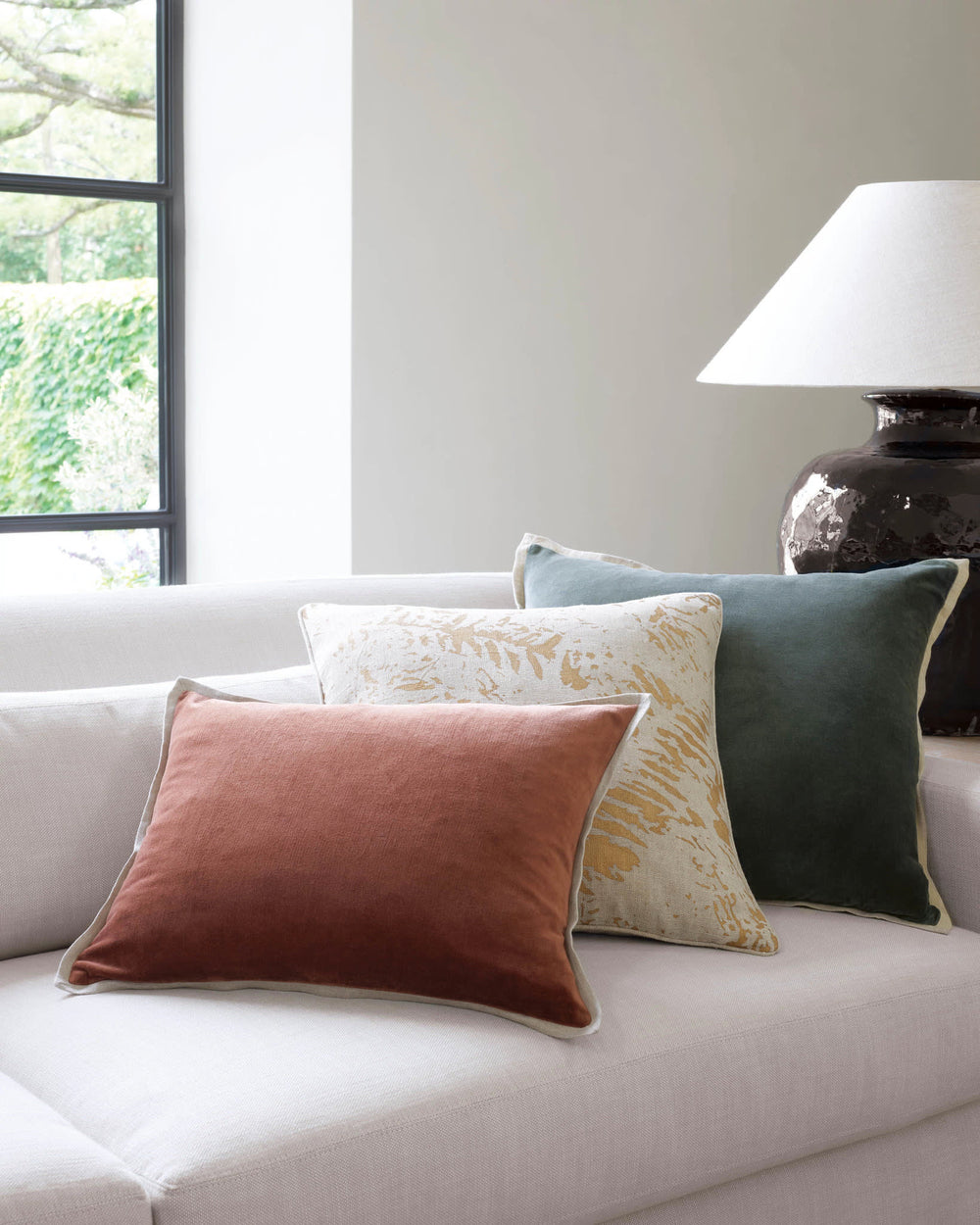 Gehry Velvet/Linen Decorative Pillow Cover | Russet