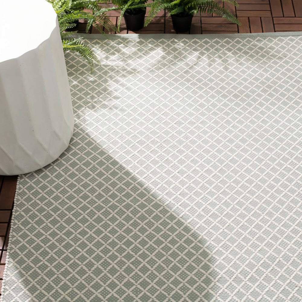 Trellis Handwoven Indoor/Outdoor Rug | Blue