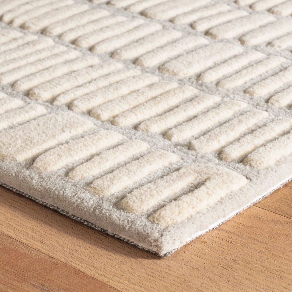 Roark Hand Tufted Wool Rug | Ivory