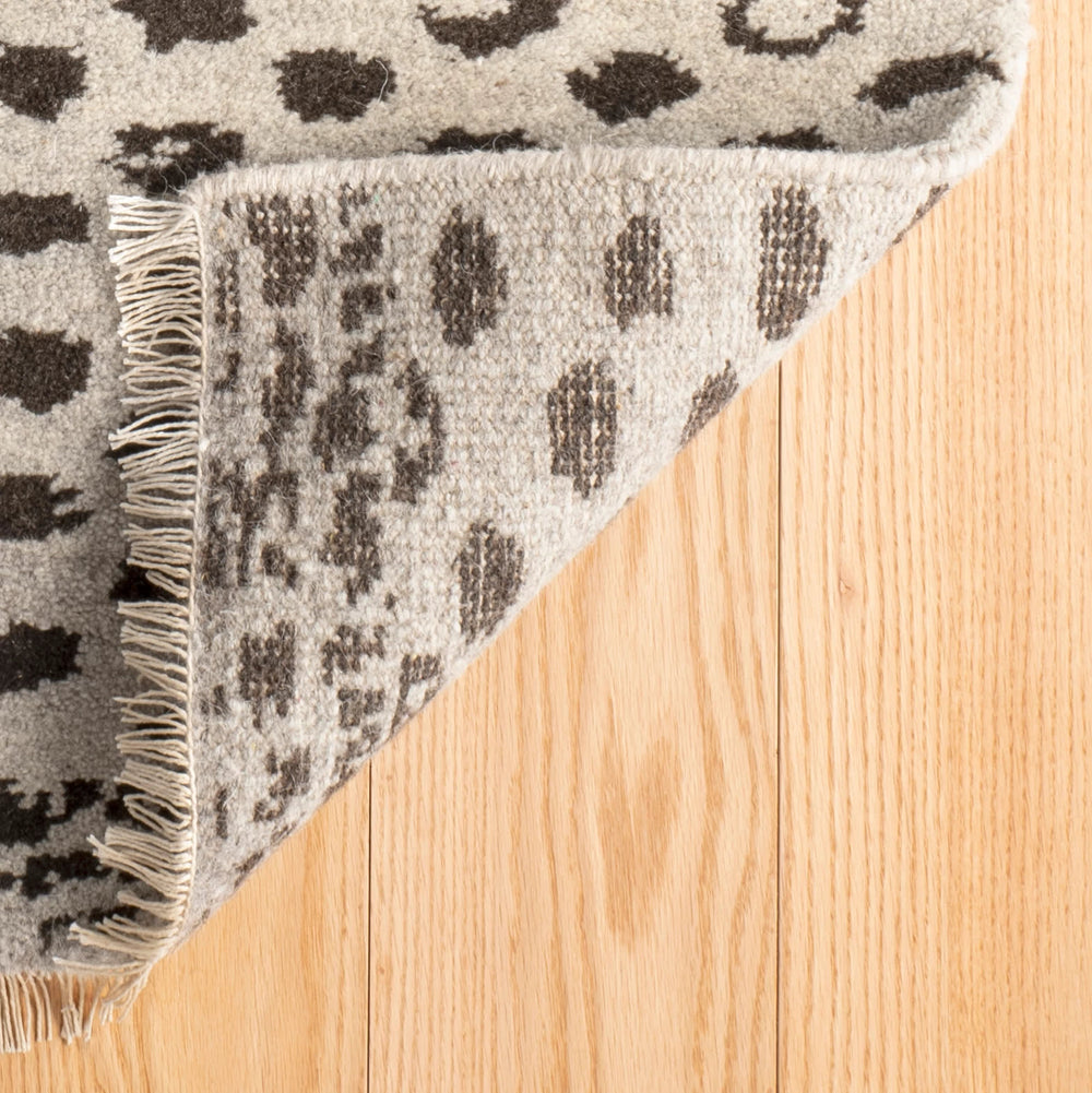 Hugo Hand Knotted Wool Rug | Black