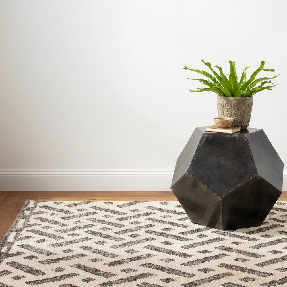 Maiko Handwoven Jute Rug | Brown
