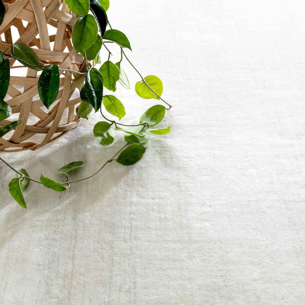 Nordic Hand Loom Knotted Performance Rug | White