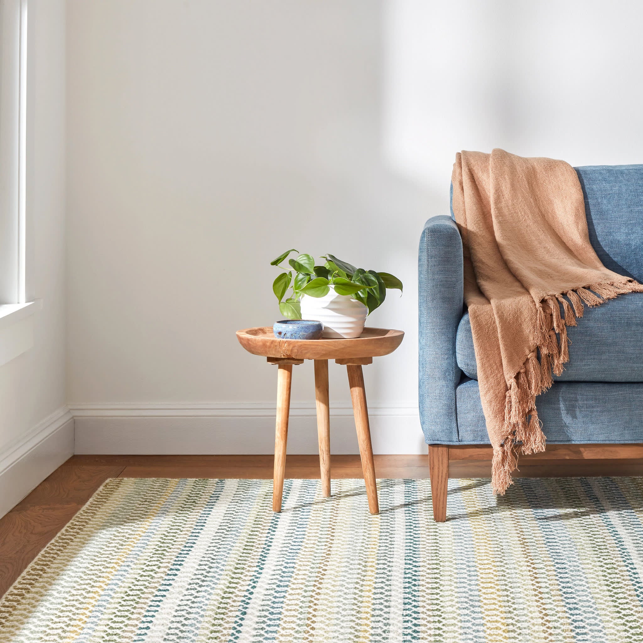 Poppy Handwoven Wool Rug | Moss – Annie Selke