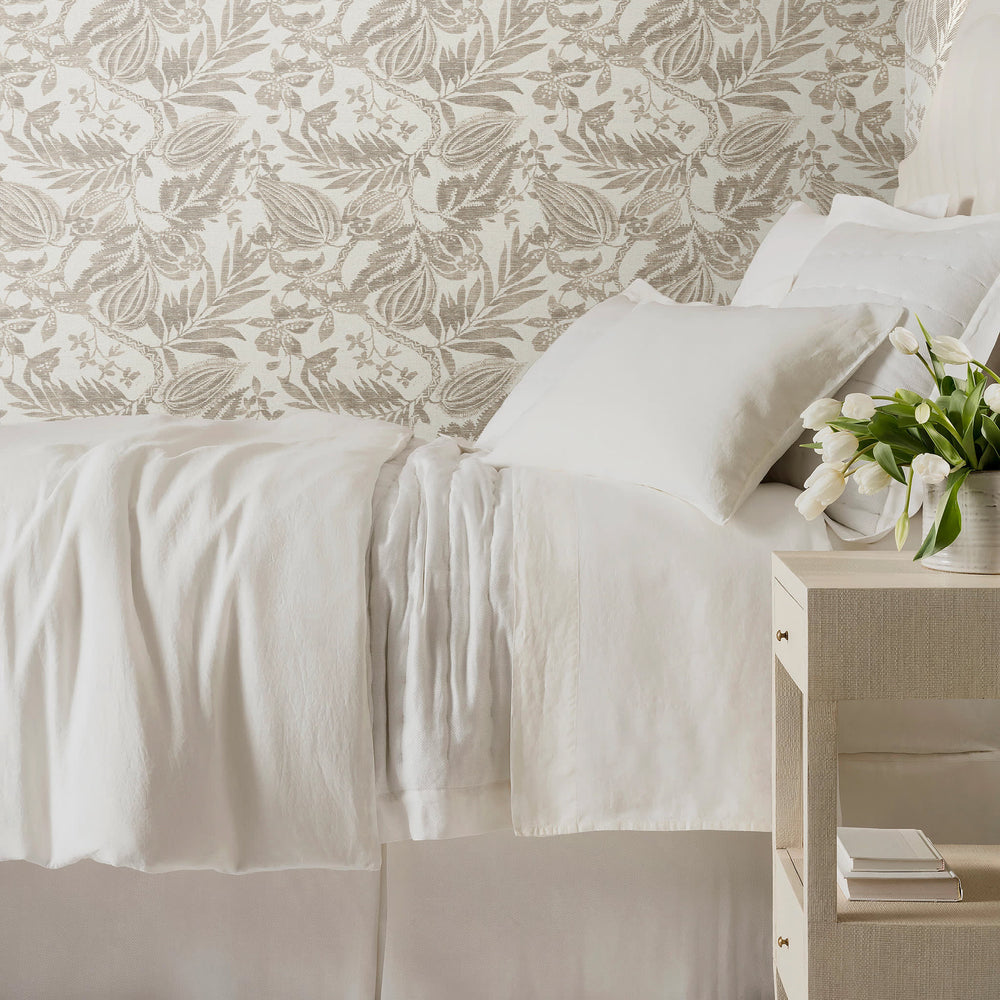 Antigua Wallpaper | Oak