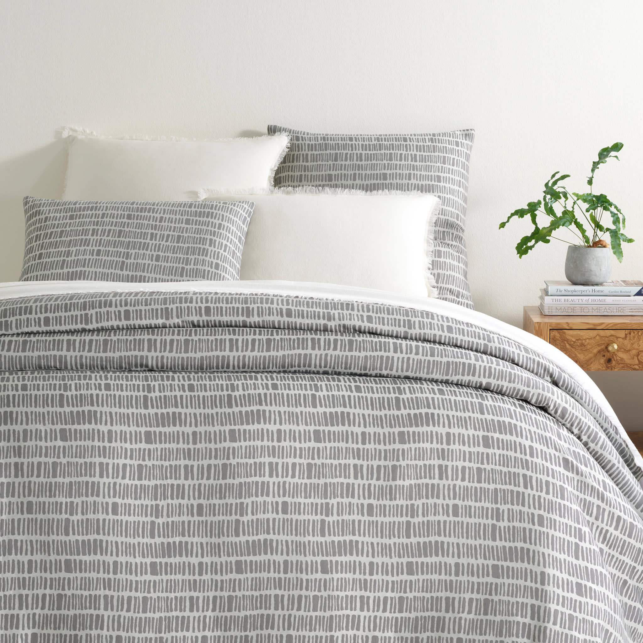 Talus Duvet Cover | Granite – Annie Selke