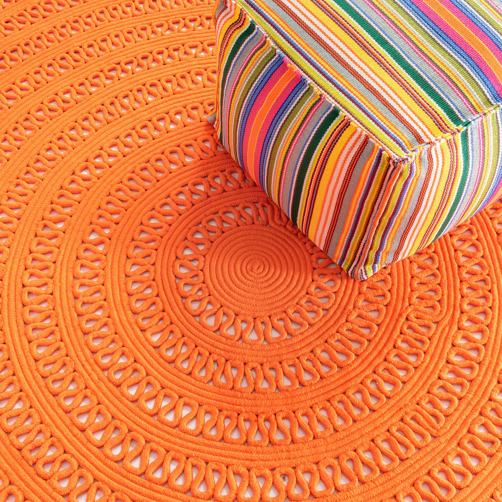 Bowline Handwoven Indoor/Outdoor Round Rug | Tangerine