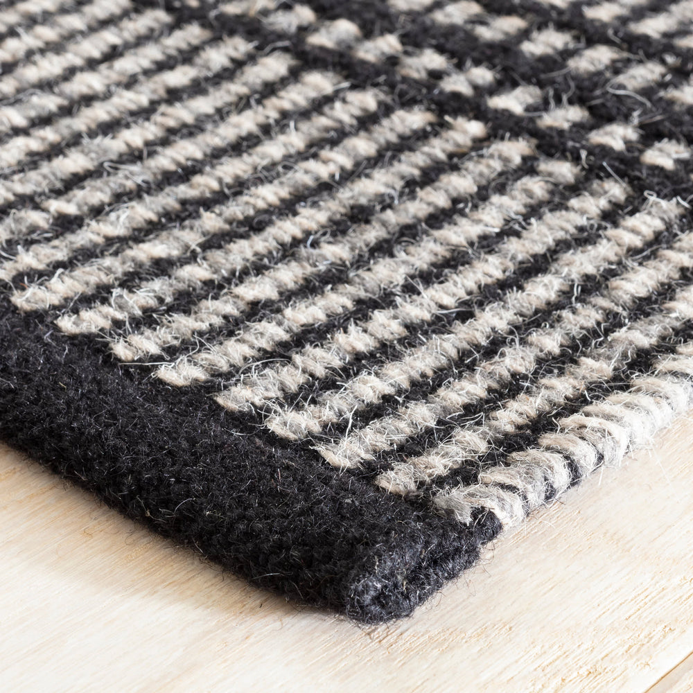 Malta Handwoven Wool Rug | Black