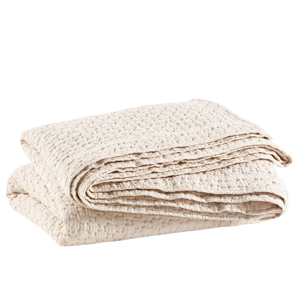 Lodi Matelasse Coverlet | Alabaster