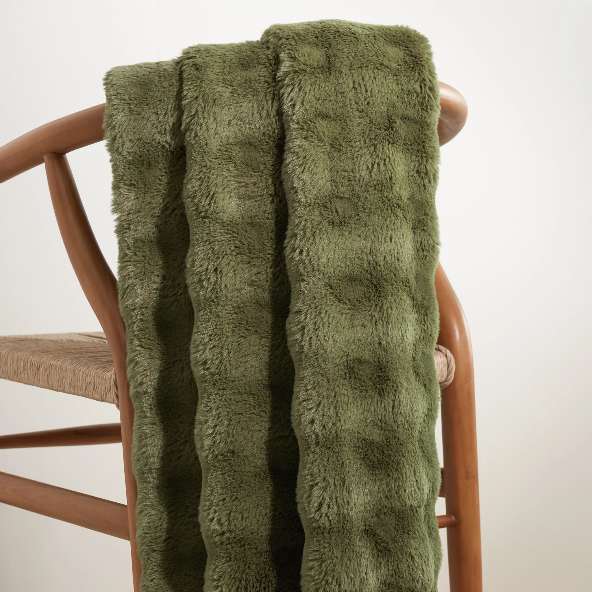 Annie Selke Fab Faux Throw | Olive