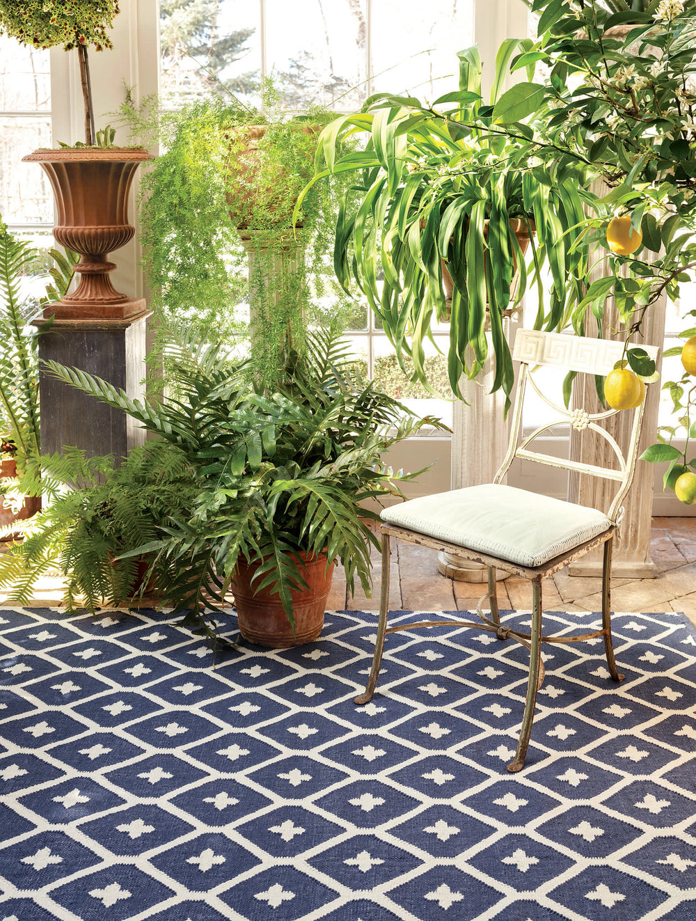 Elizabeth Handwoven Indoor/Outdoor Rug by Bunny Williams | Navy