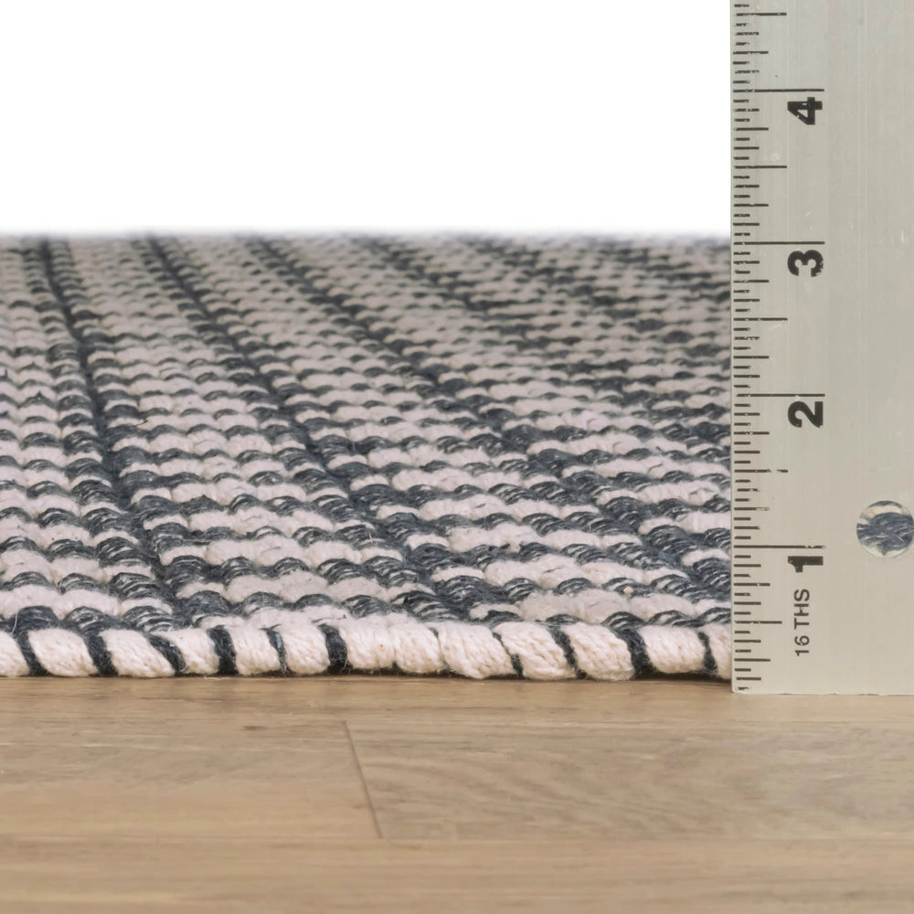 Dainty Diamond Handwoven Cotton Rug | Navy/Ivory