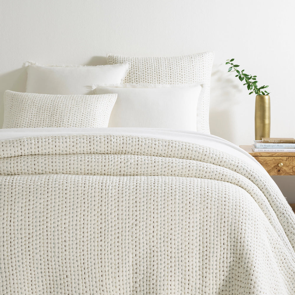 Taft Quilt | Neutral