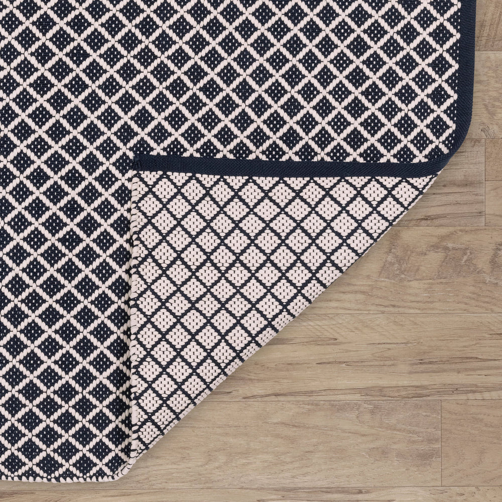 Trellis Handwoven Indoor/Outdoor Rug | Navy