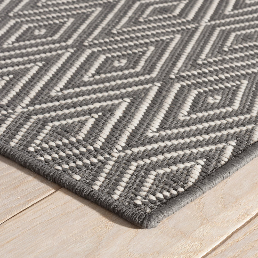 Diamond Handwoven Indoor/Outdoor Rug | Graphite/Ivory