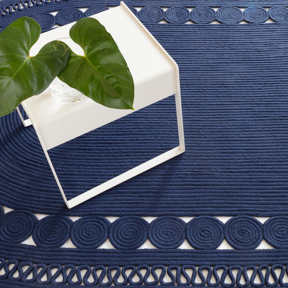 Reef Handwoven Indoor/Outdoor Oval Rug | Navy