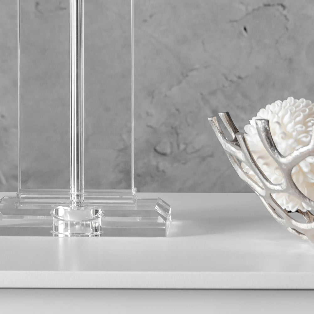 25-inch Helena Crystal Ionic Column Table Lamp | Clear