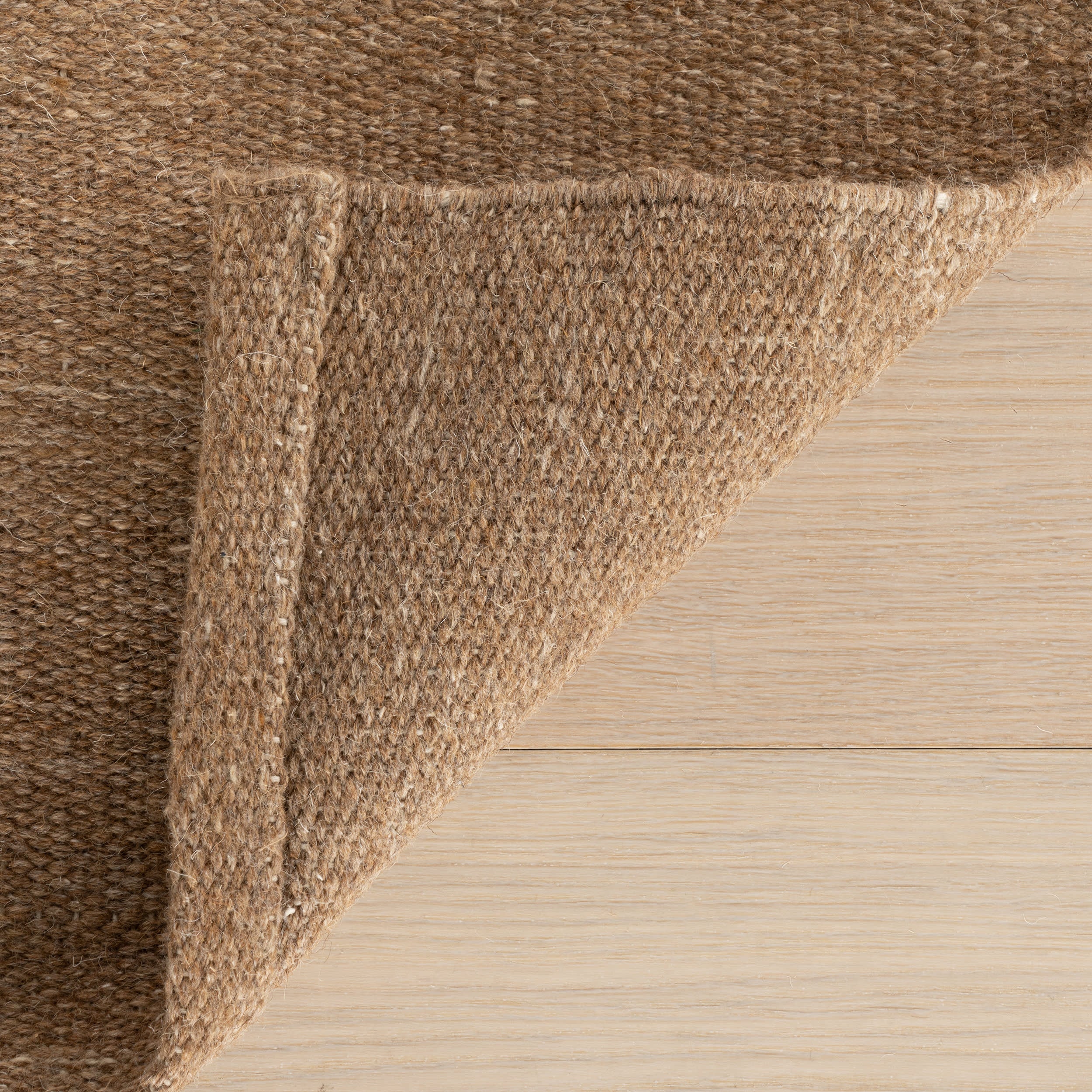 Bron Modern Brown Rug | Brown – Annie Selke
