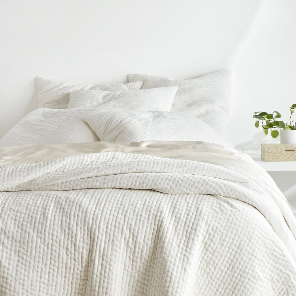 Viola Velvet Quilt | Dove White