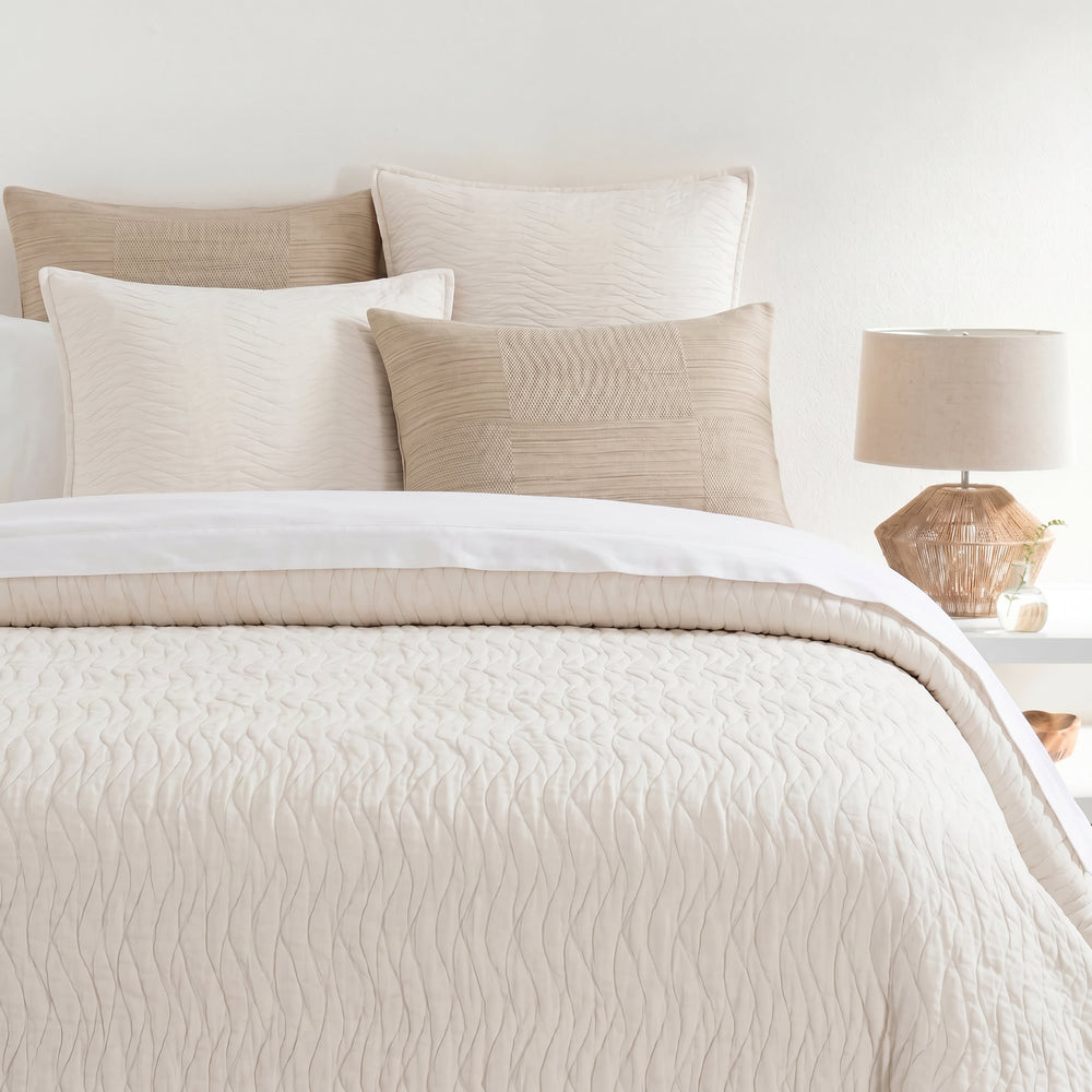 Shores Gauze Quilt | Dove White