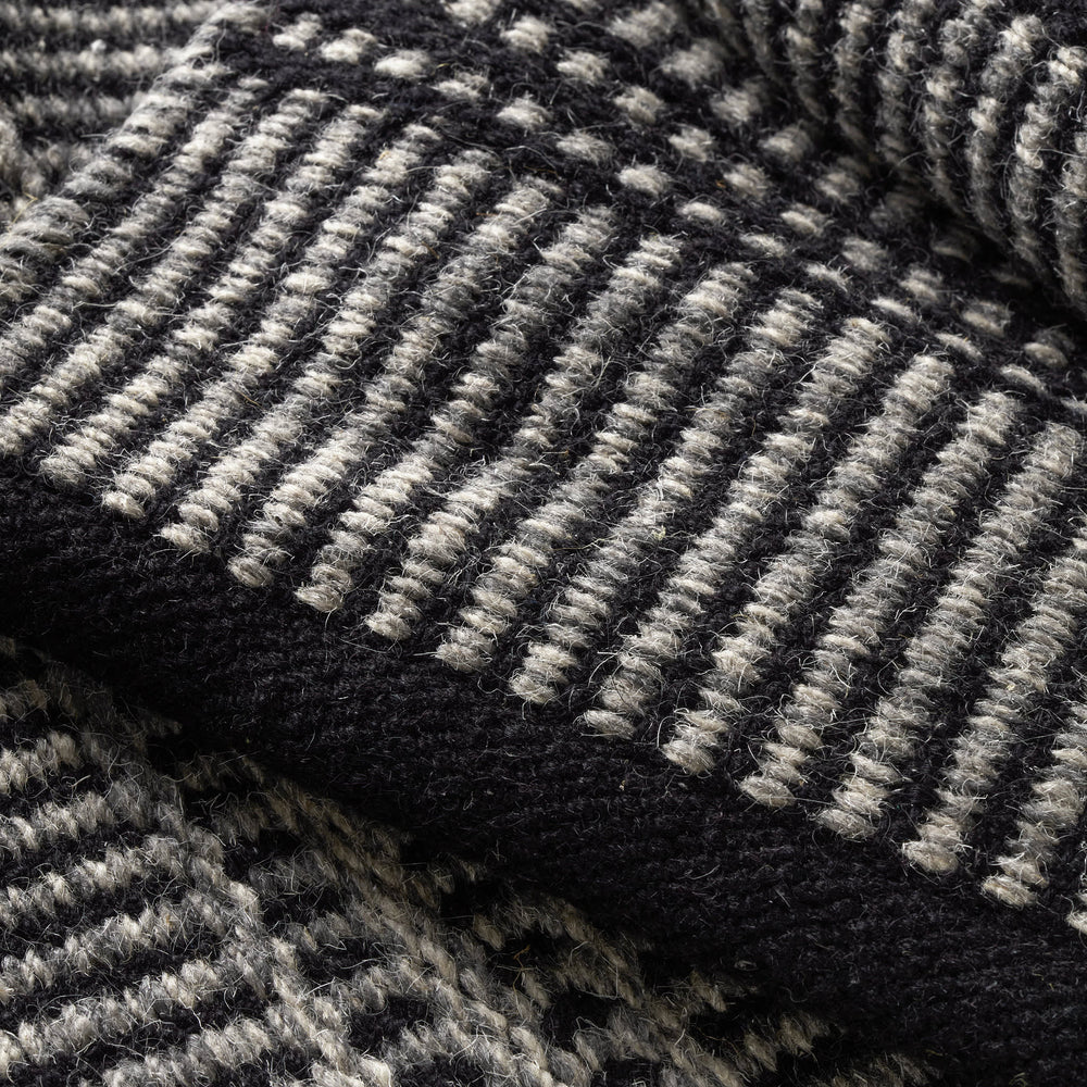 Malta Handwoven Wool Rug | Black
