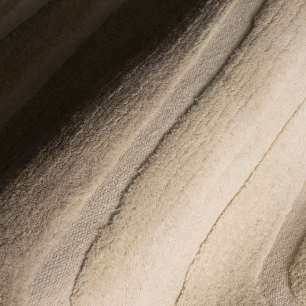 Ais Abstract Bohemian Rug | Ivory