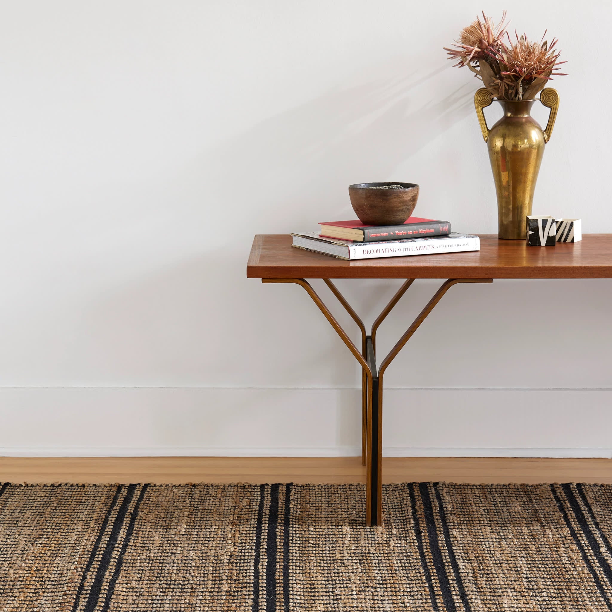 Arbor Handwoven Jute Rug | Black – Annie Selke