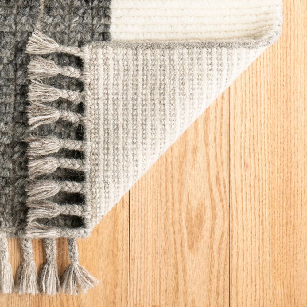 Everett Hand Knotted Wool Rug | Ivory/Grey