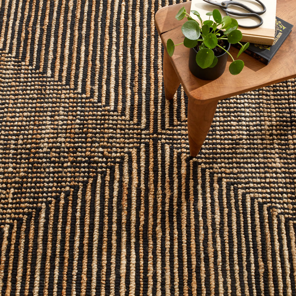Kelan Handwoven Jute Rug | Black