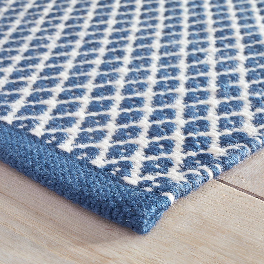 Mainsail Handwoven Indoor/Outdoor Rug | Navy