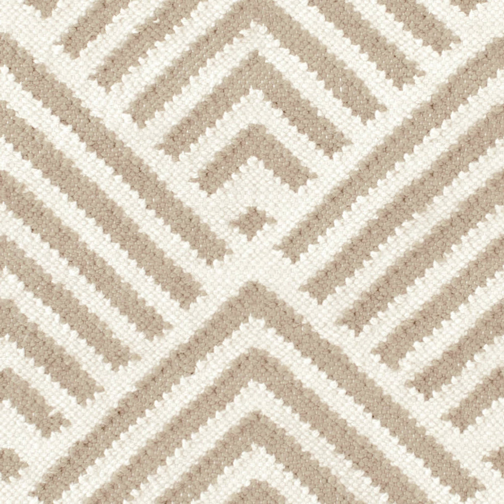 Cleo Handwoven Indoor/Outdoor Rug by Bunny Williams Swatch | Cement