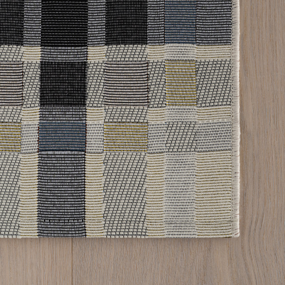 Mesael Modern Plaid Indoor Rug | Blue