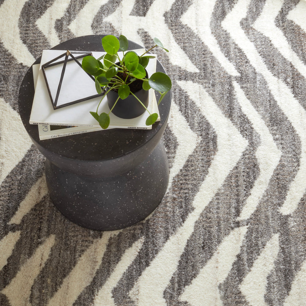 Farah Hand Knotted Wool Rug | Grey