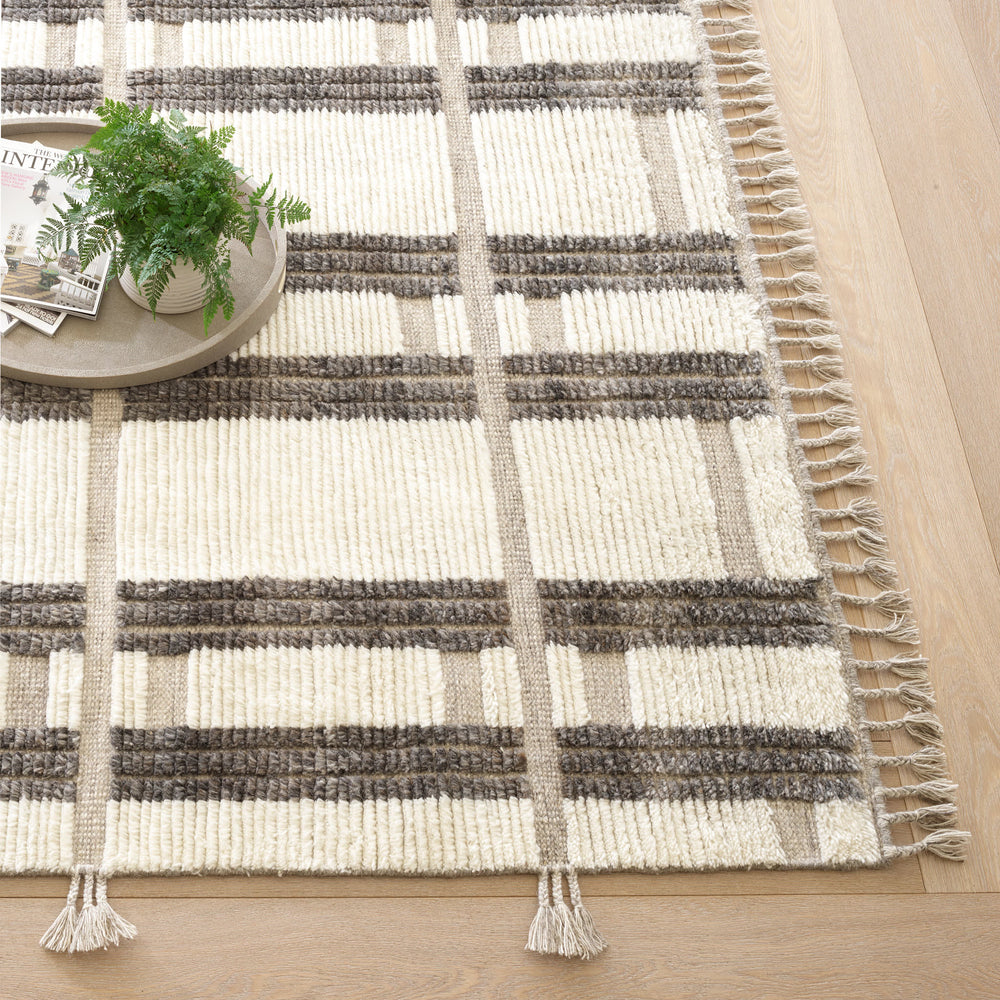 Everett Hand Knotted Wool Rug | Ivory/Grey