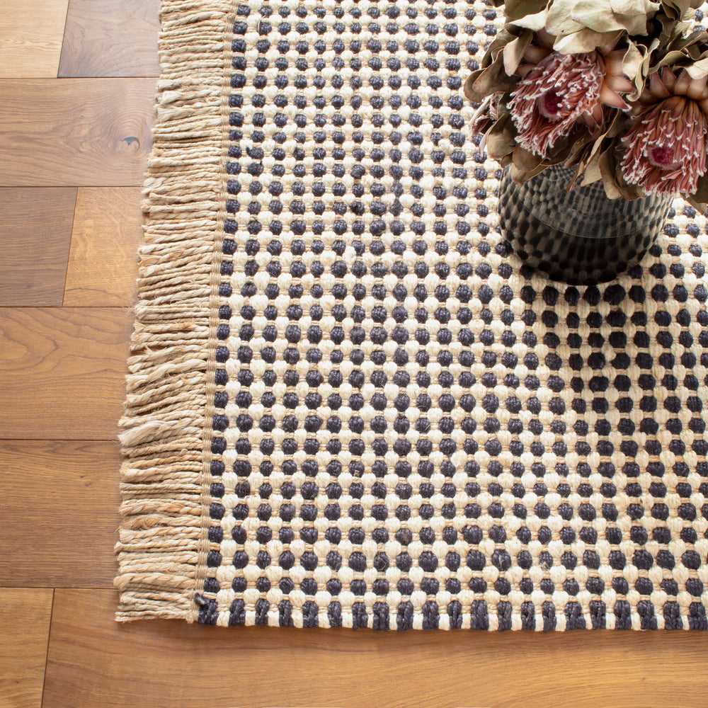 Kuba Handwoven Jute Rug | Black