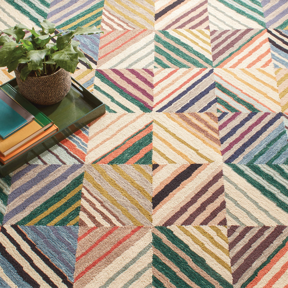 Potter Hand Micro Hooked Wool Rug | Multi