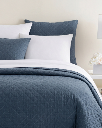 Quilts & Coverlets