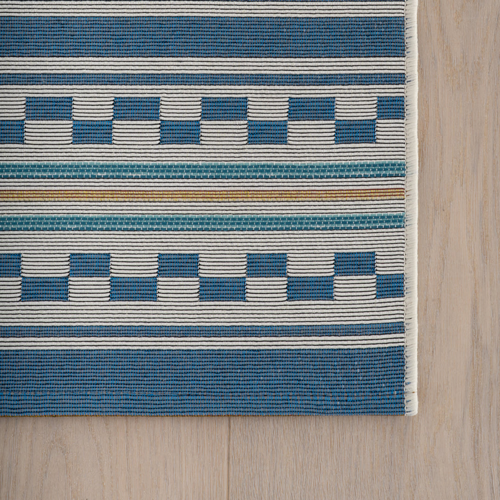 Caldera Modern Checkered Indoor/Outdoor Rug | Blue