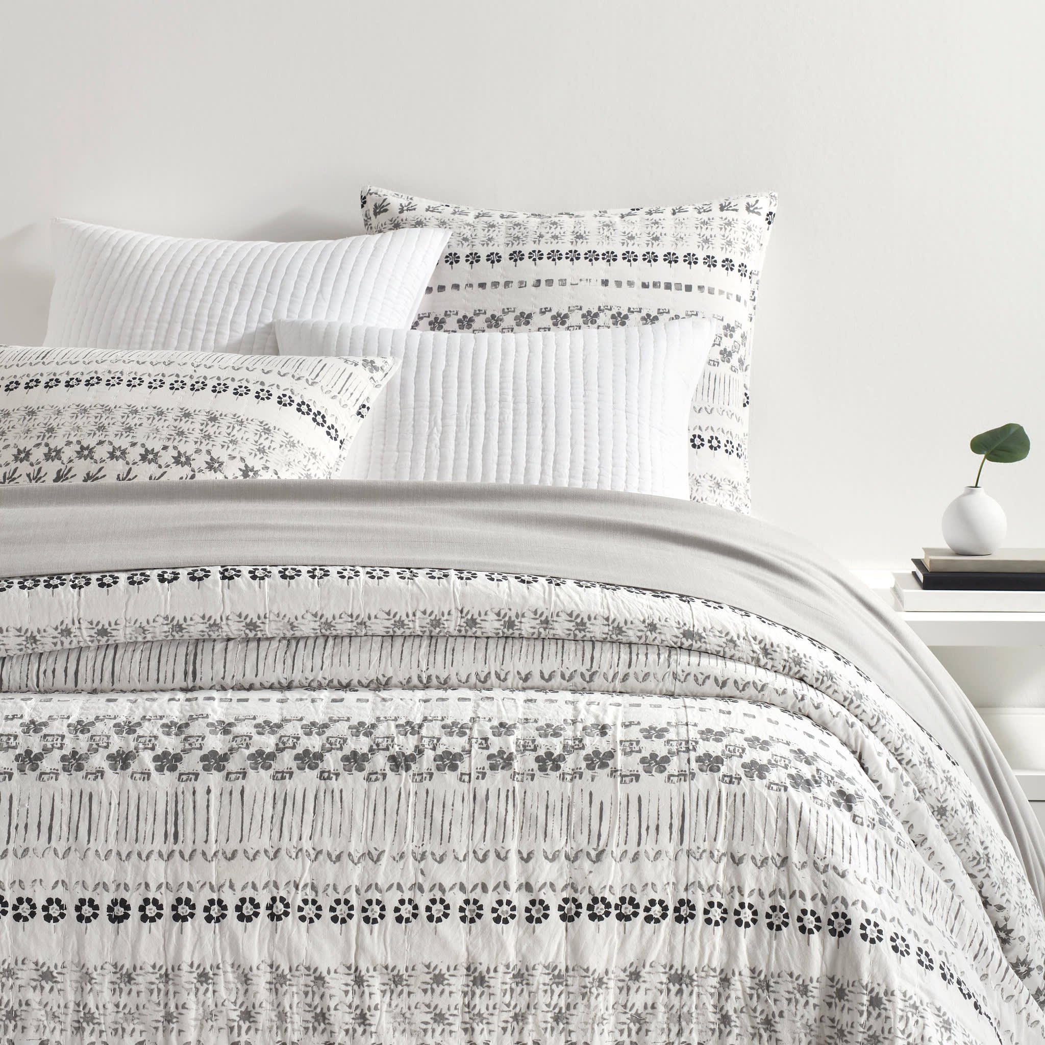 Hawthorn Coverlet