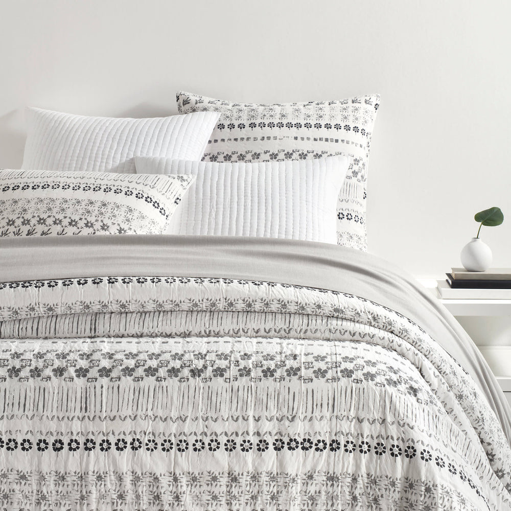 Hawthorn Coverlet | Grey