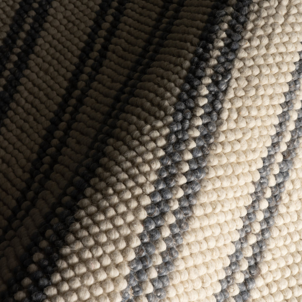 Venit Modern Striped Farmhouse Rug | Slate