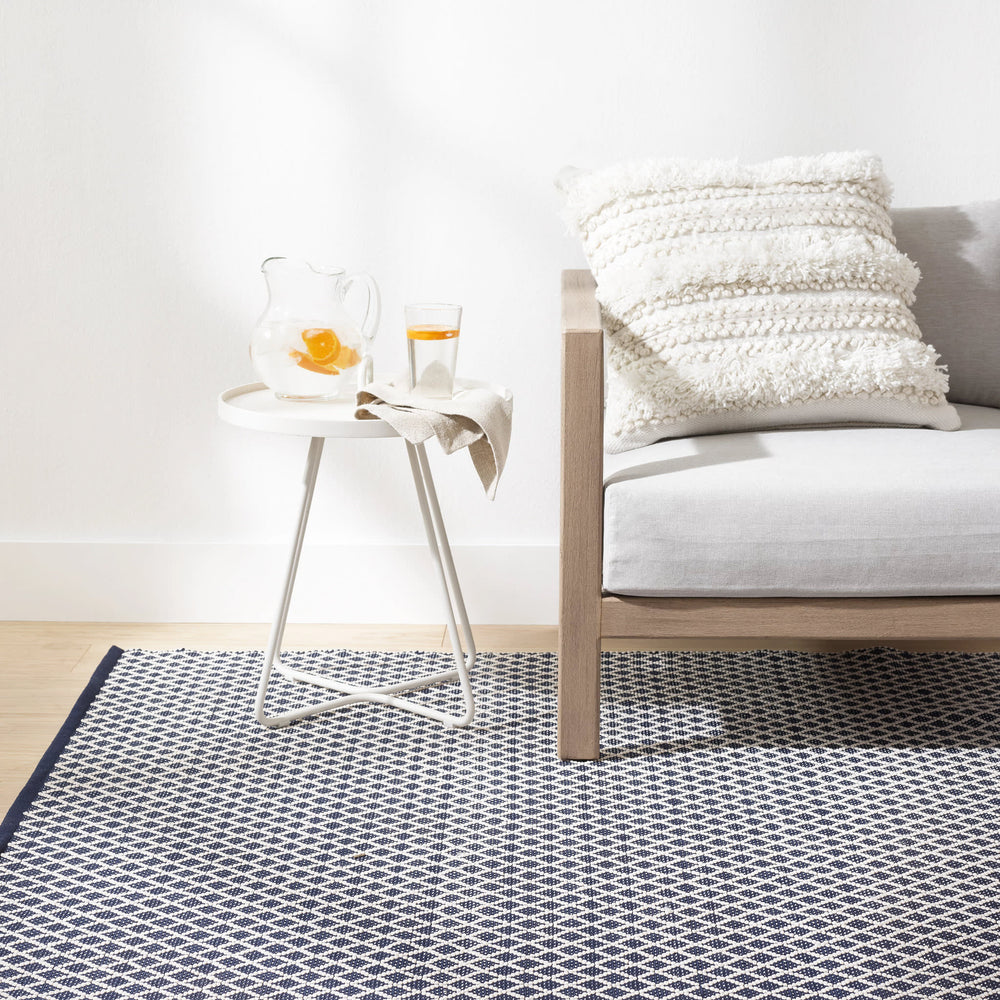 Trellis Handwoven Indoor/Outdoor Rug | Navy