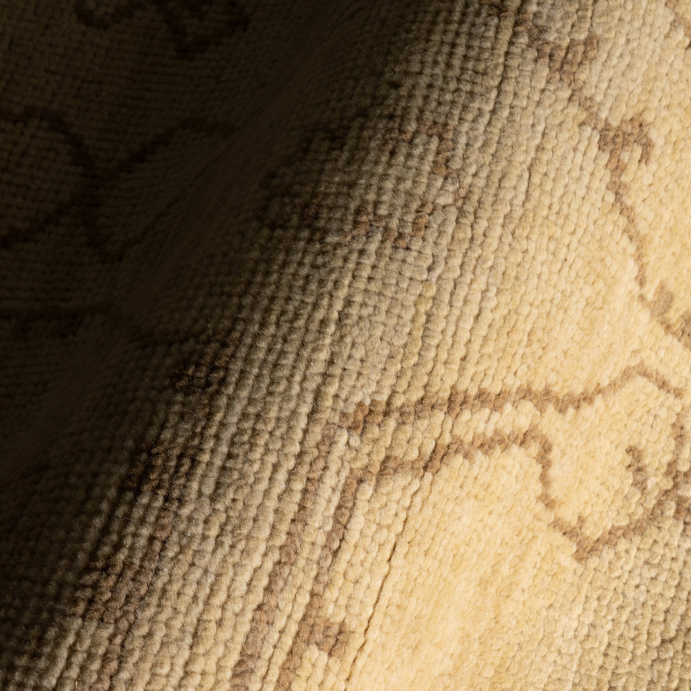 Yaria Traditional Vintage Rug | Beige