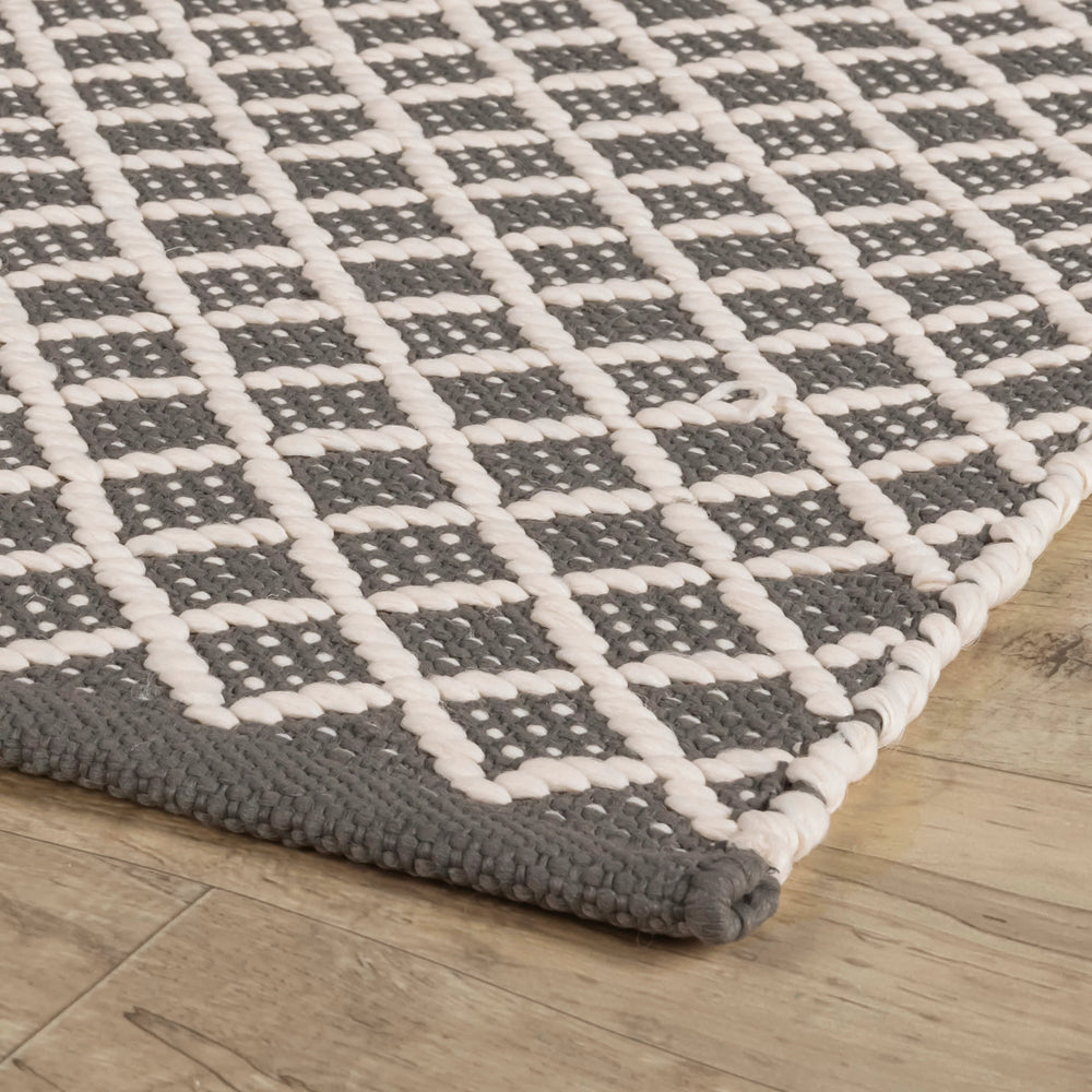 Trellis Handwoven Indoor/Outdoor Rug | Grey