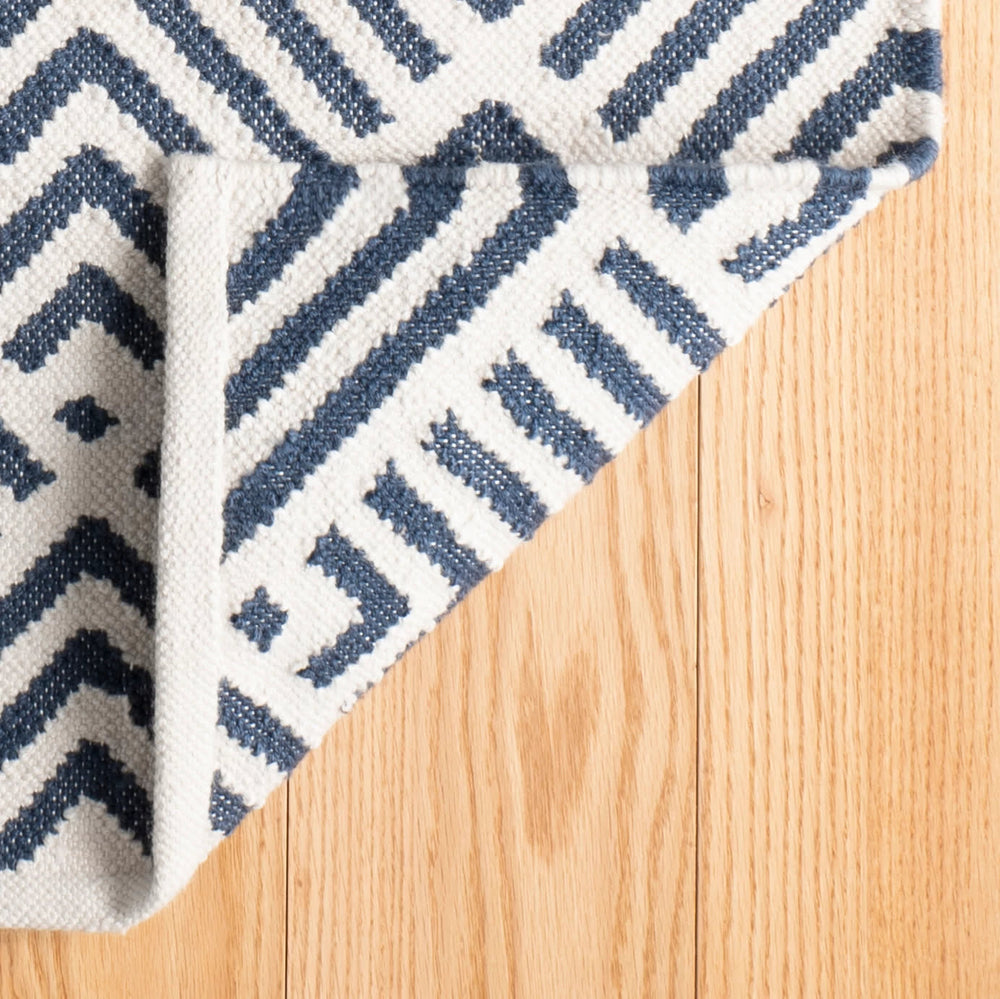 Cleo Handwoven Indoor/Outdoor Rug by Bunny Williams | Navy