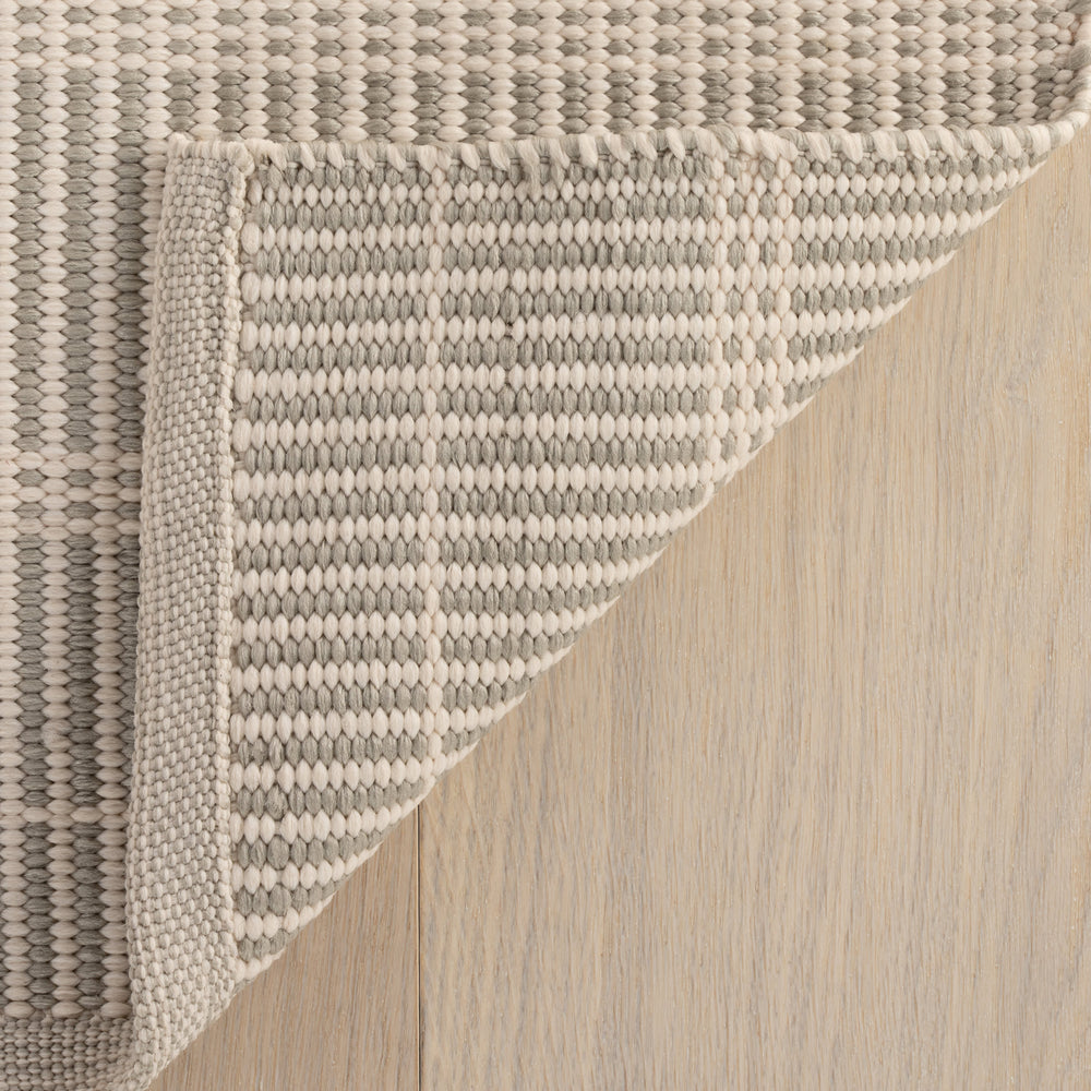 Marlo Handwoven Indoor/Outdoor Rug | Platinum