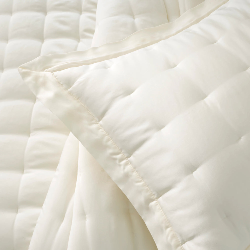 Silken Solid Puff | Ivory